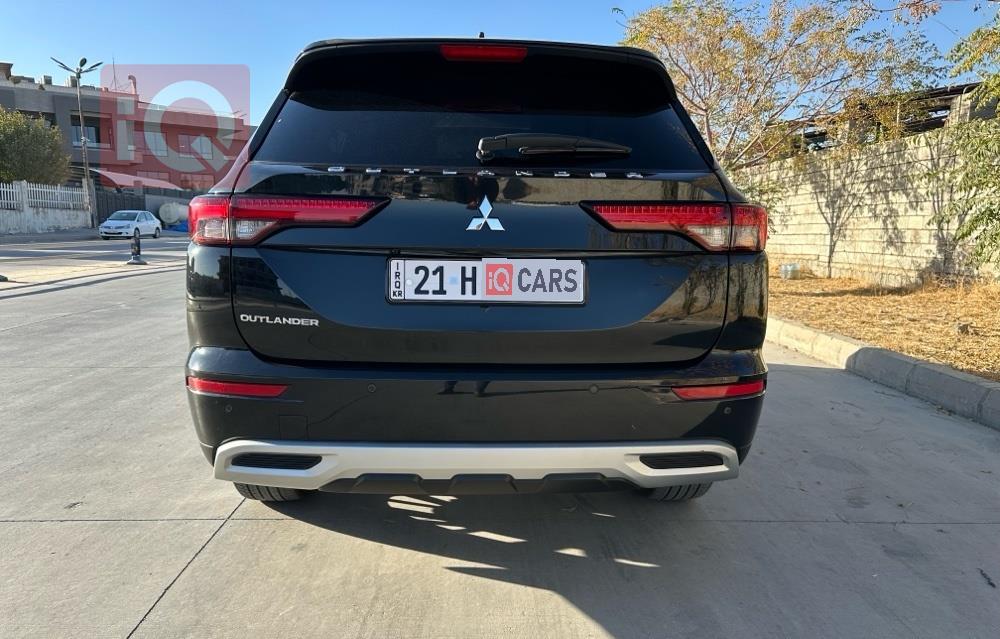 ميتسوبيشي اوتلاندر